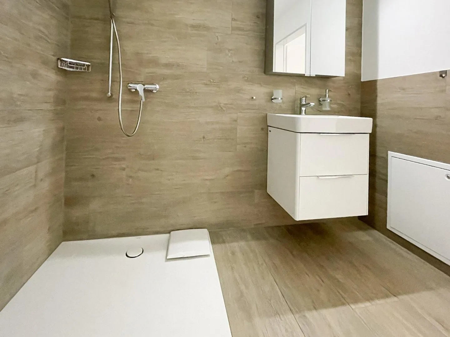 Appartamento moderno al piano terra - Foto 10 di 12