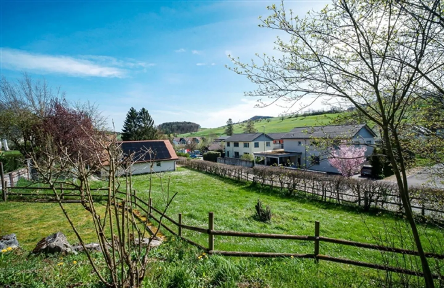 Two exclusive single-family house projects - Photo 4 of 4