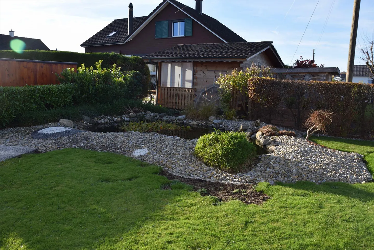 Detached single-family house with separate garage - Photo 6 of 16