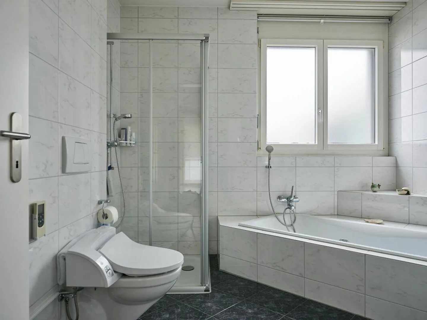 Maison dans le quartier populaire d'Oberlöchli - Photo 6 sur 12