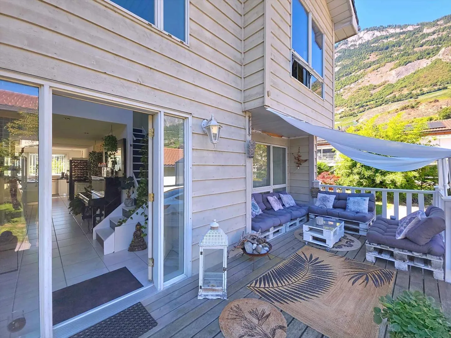 Maison canadienne au cœur d'un environnement verdoyant - Photo 10 sur 12