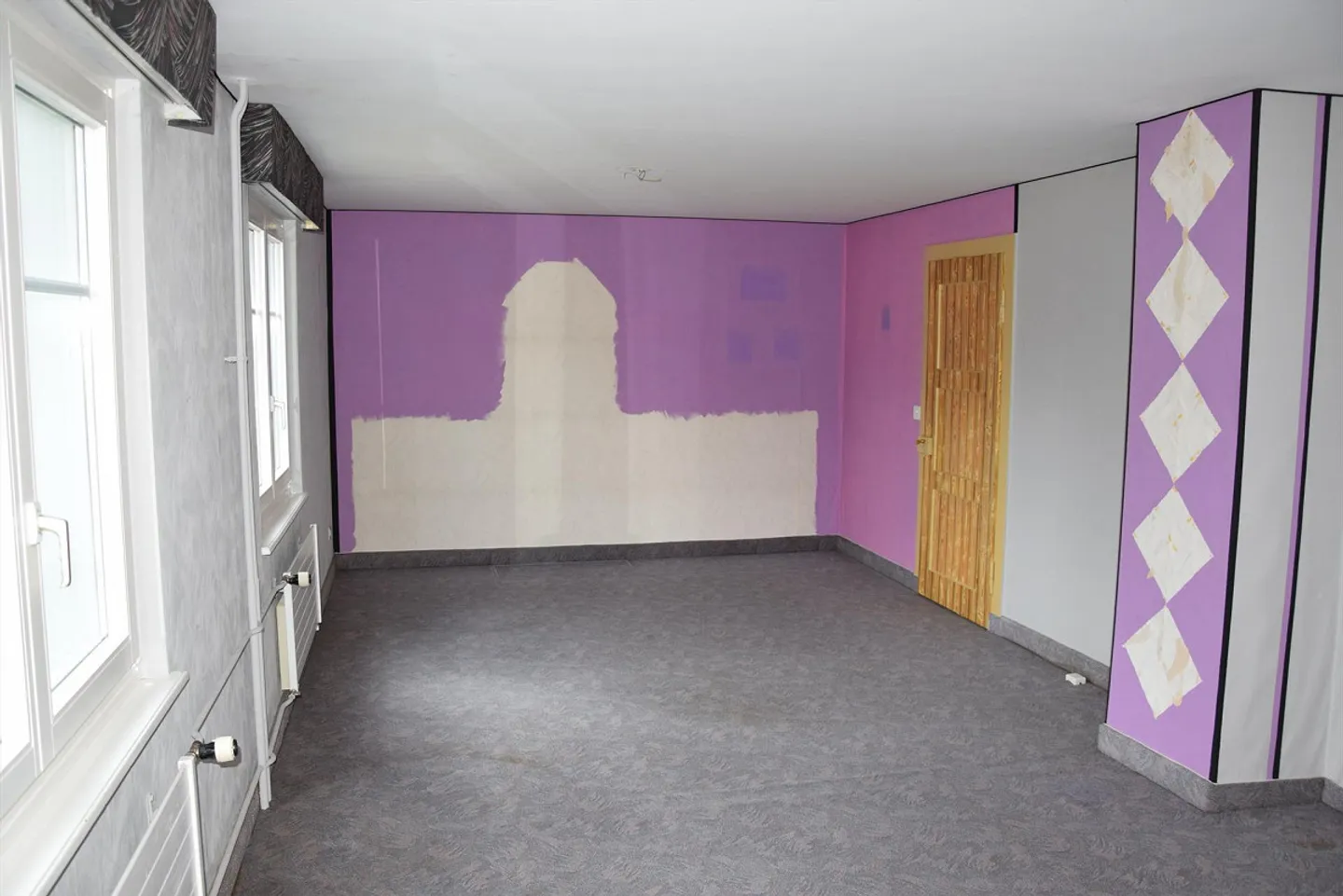 Detached single-family house with separate garage - Photo 10 of 16