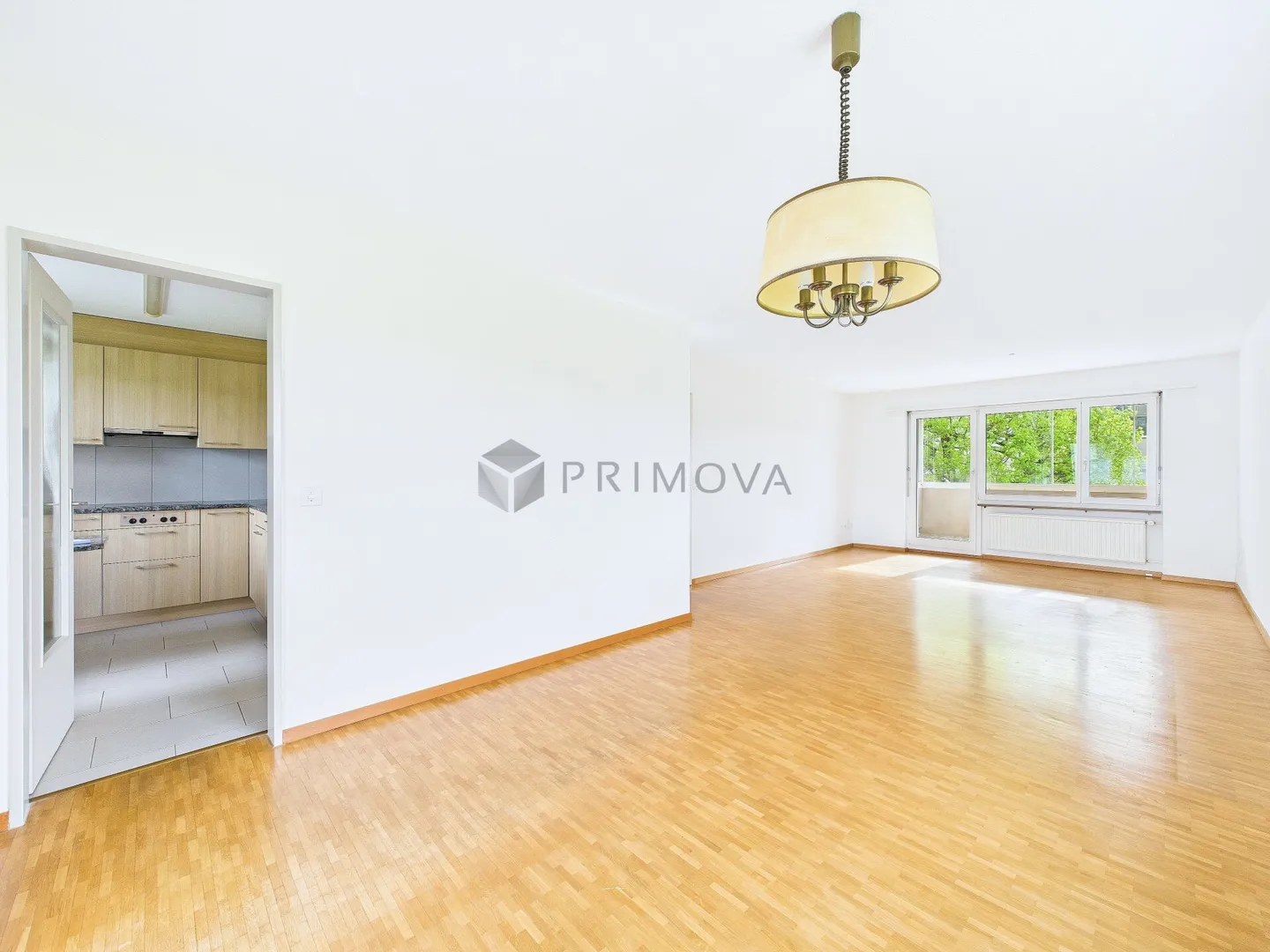 Eschenbacher Nest mit viel Potenzial und Extra-Raum: 4.5 Zimmer und Hobby-Oase - Photo 3 sur 10