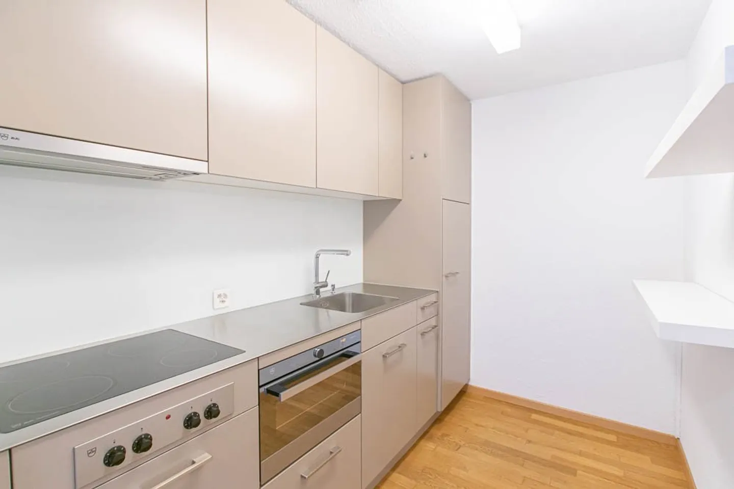 Appartement confortable et accessible de 1,5 pièces avec terrasse - Photo 1 sur 6