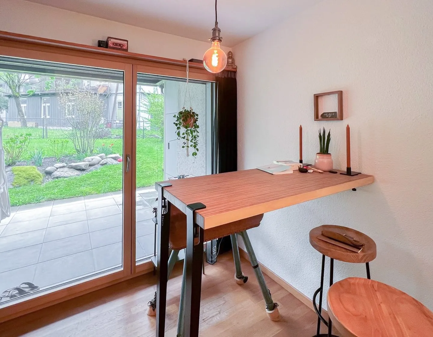 Appartement confortable et accessible de 1,5 pièces avec terrasse - Photo 3 sur 6