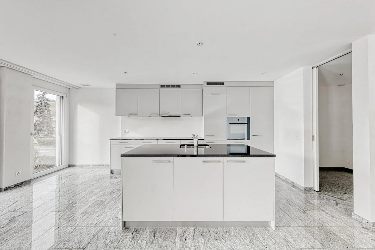 Appartement de 4.5 pièces à louer au coeur de Moudon - Photo 3 sur 11