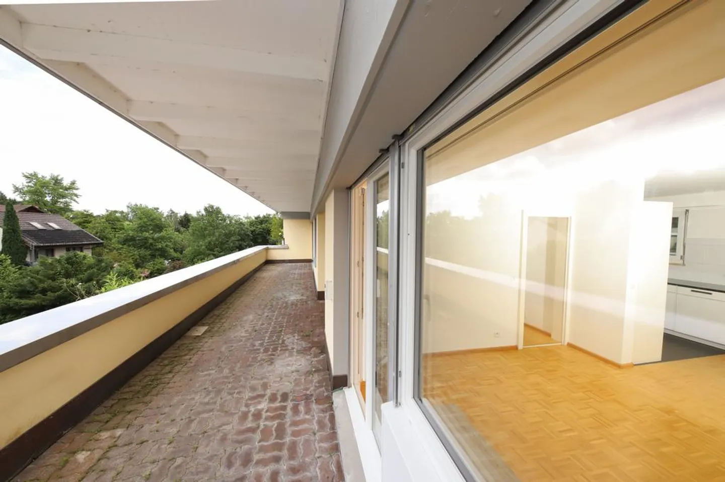 City-close living in Reinach BL with large terrace - Photo 3 of 12