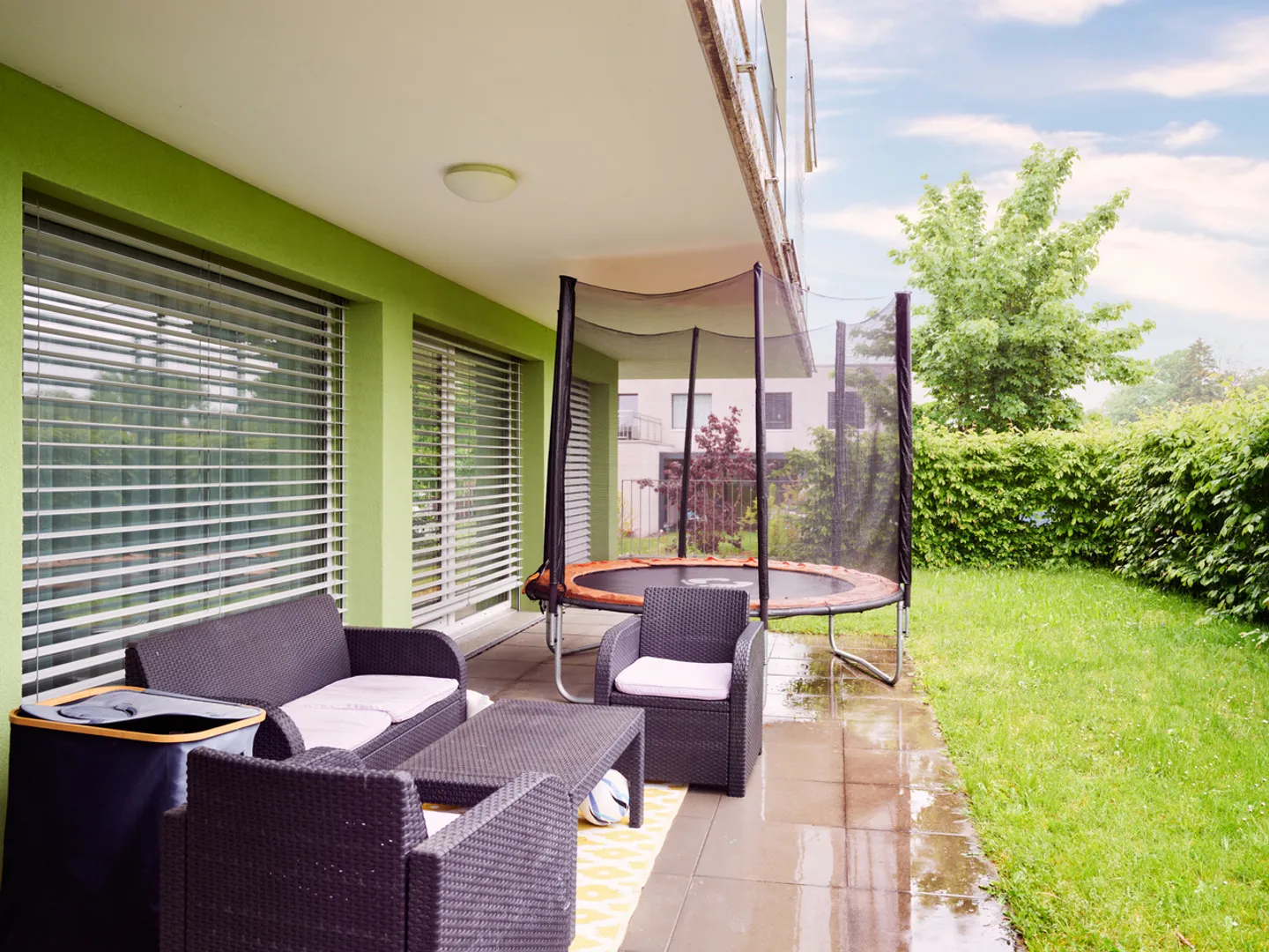 Très grand et bel appartement de 3,5 pièces avec terrasse dans un environnement calme - Photo 7 sur 9