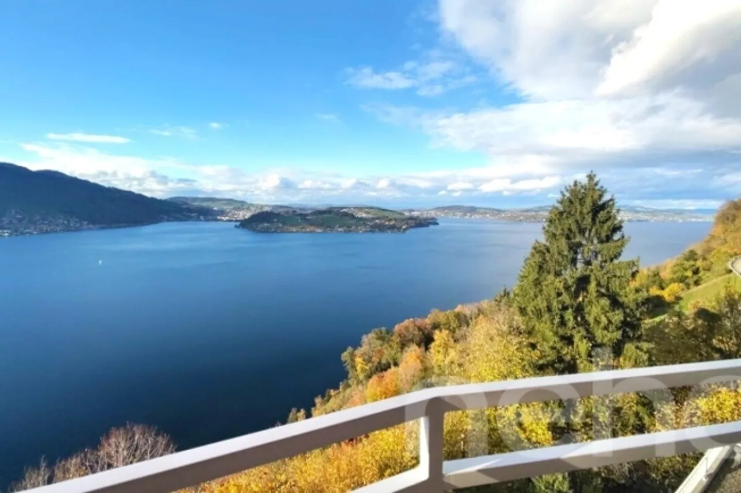 «Charmevolle 3.5-Zimmer-Wohnung mit atemberaubendem See- und Bergblick» - Foto 3 von 12