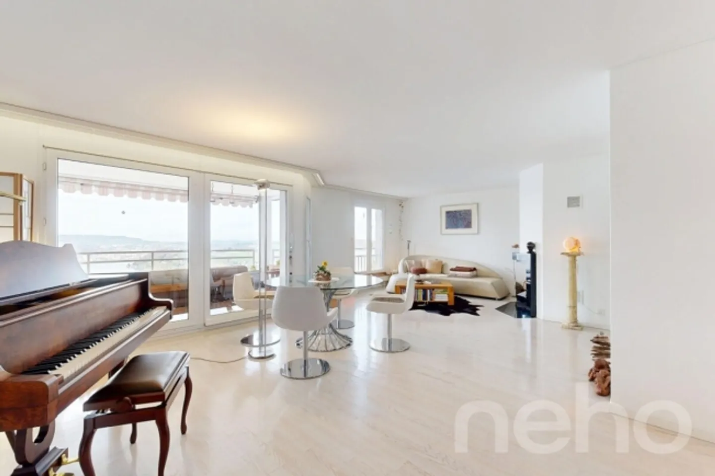 «Charmevolle 3.5-Zimmer-Wohnung mit atemberaubendem See- und Bergblick» - Foto 5 von 12