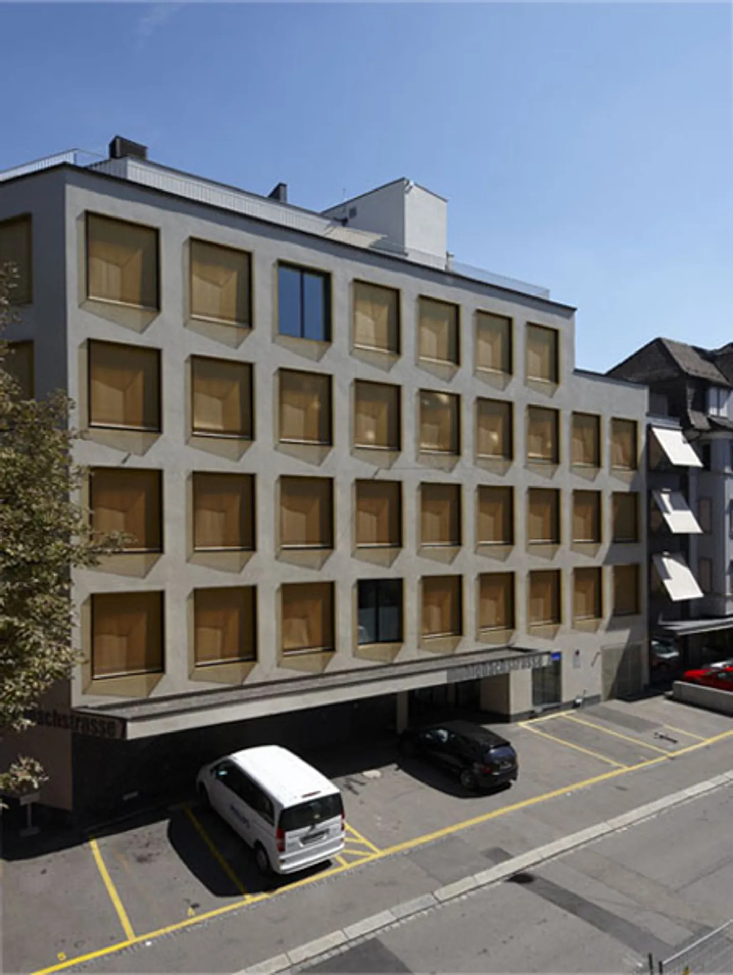 Unterirdischer Parkplatz - Foto 3 von 4