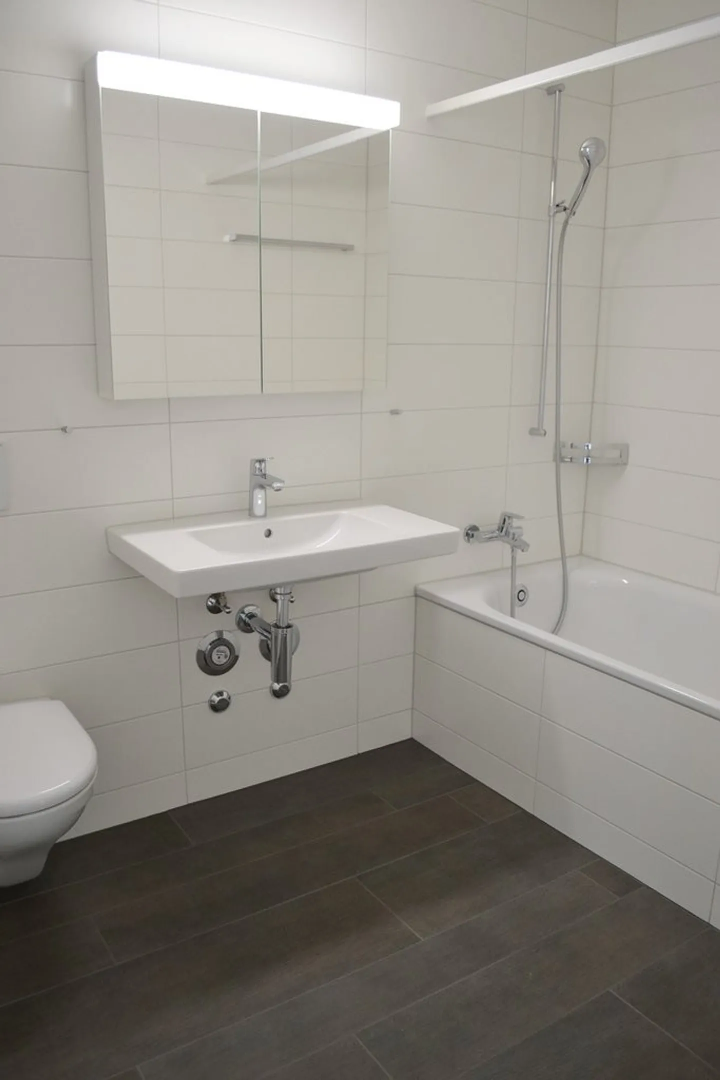 Appartamento moderno con loggia a Bienne - Foto 8 di 11