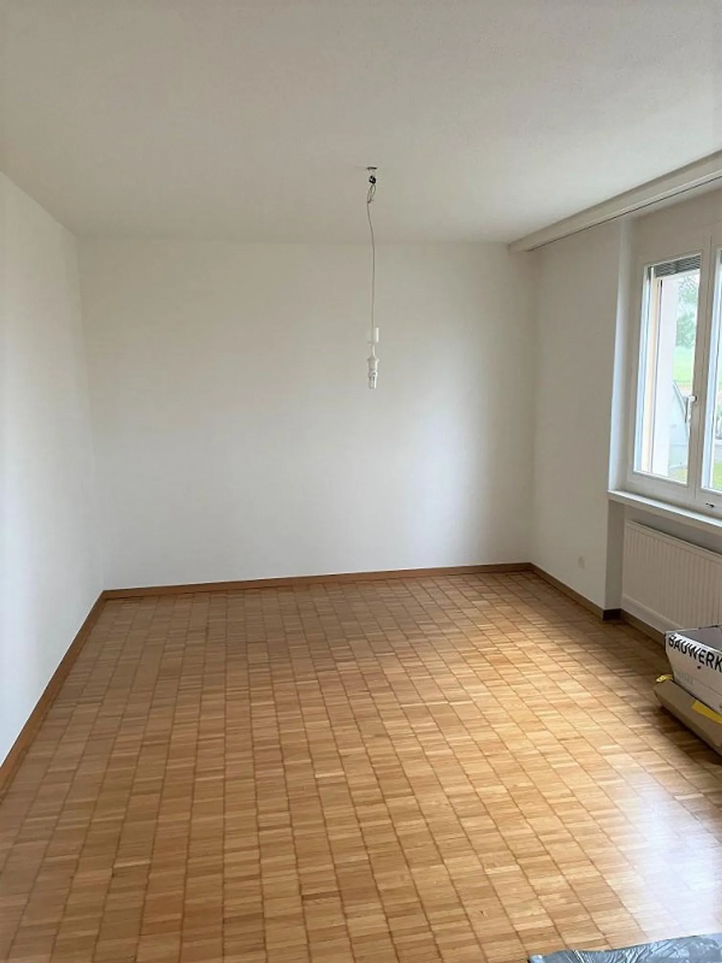 Charming single apartment available - Photo 3 of 4