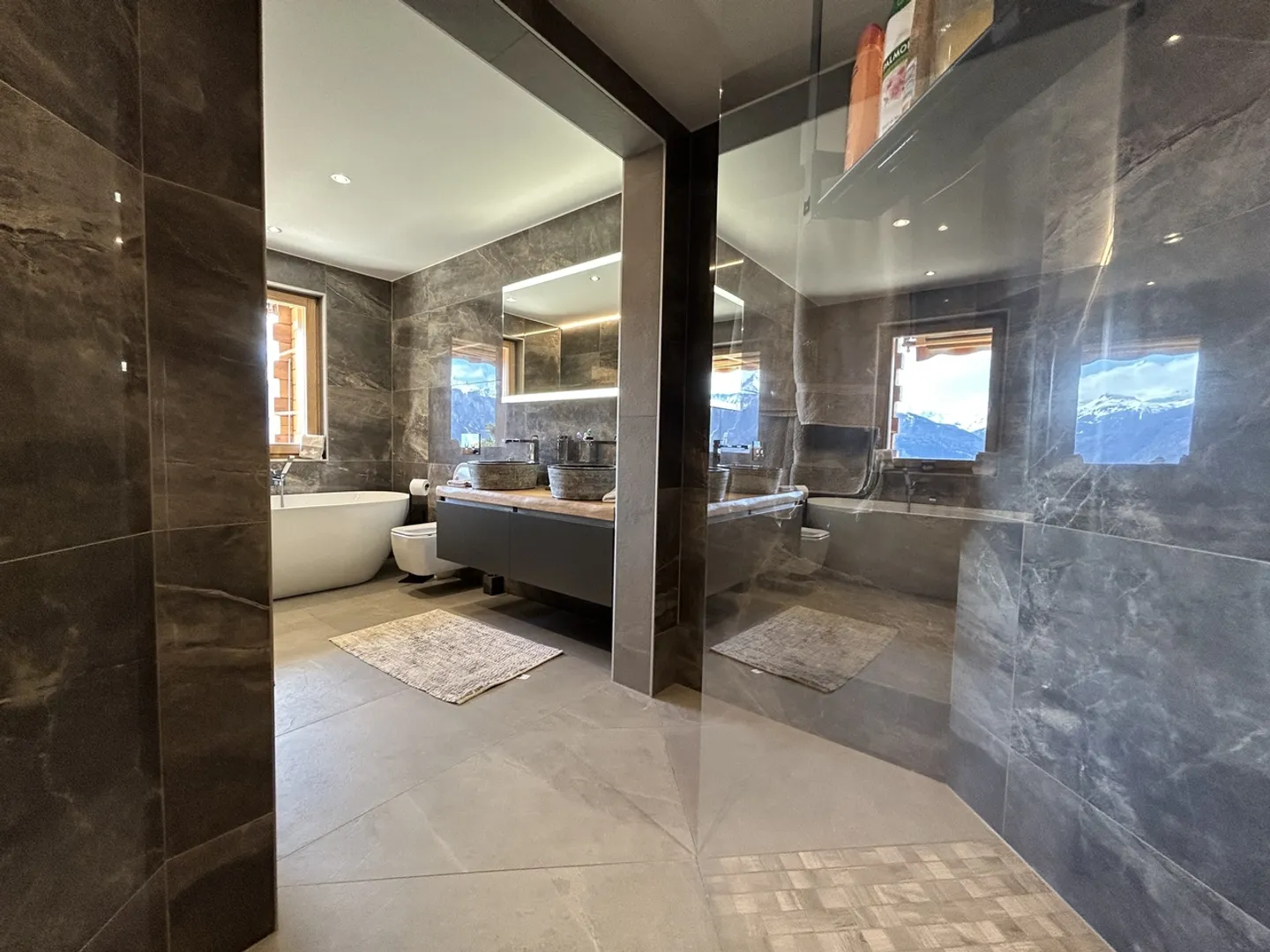 Chalet de Luxe avec Espace Bien-Être - Photo 8 sur 25