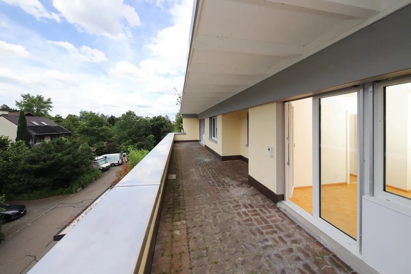 City-close living in Reinach BL with large terrace - Photo 5 of 12