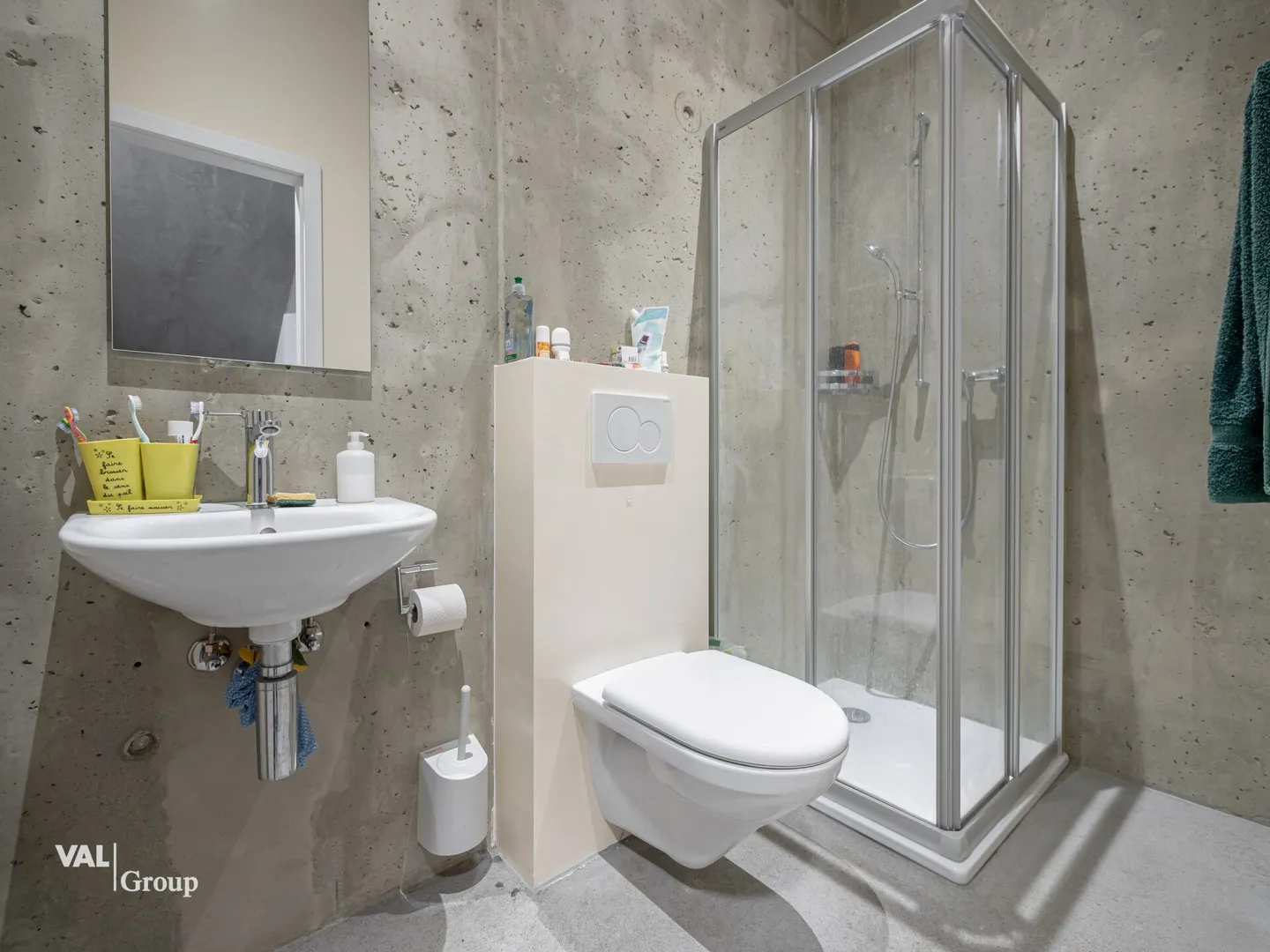 Moderna hall commerciale con rendimento attraente - Foto 4 di 10