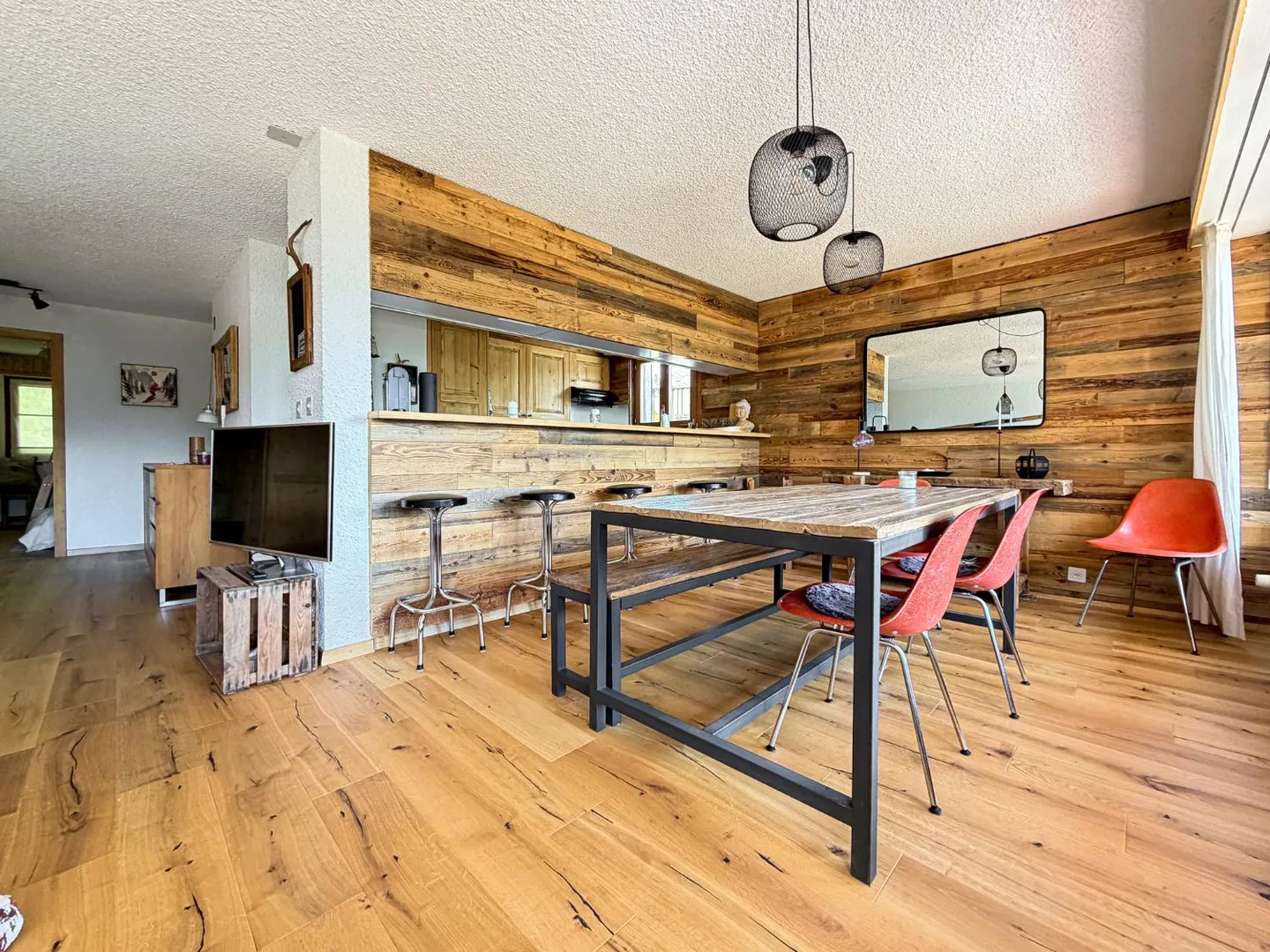 Very nice 4.5-room apartment in Ovronnaz/VS completely renovated - Photo 2 of 15