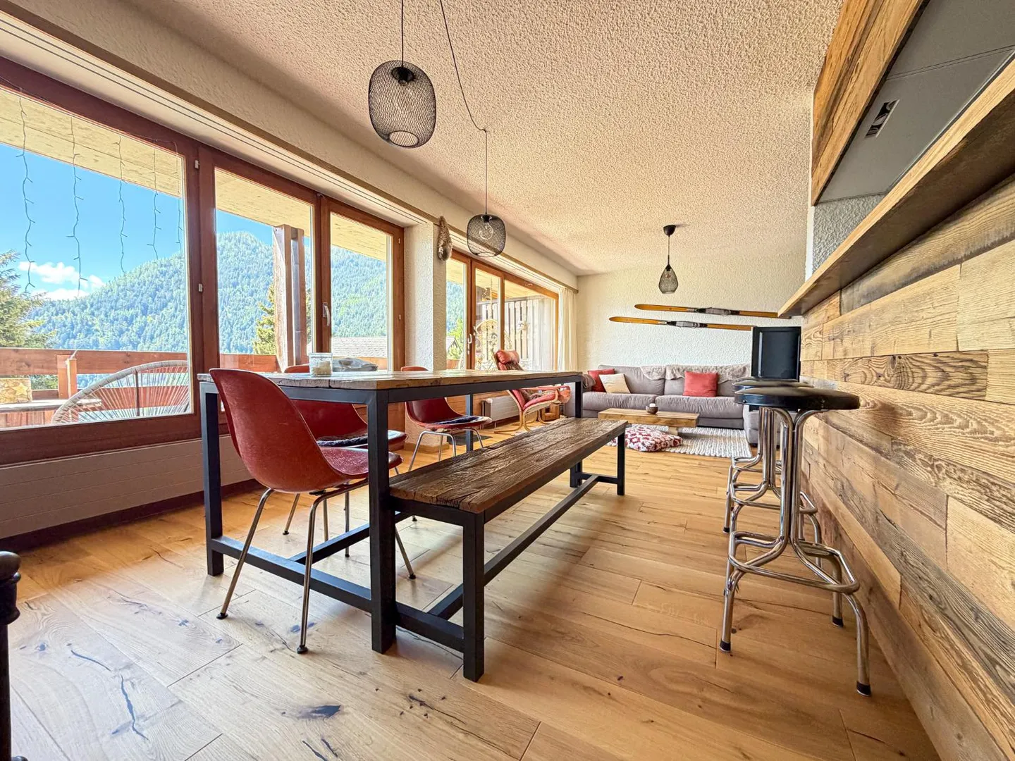Very nice 4.5-room apartment in Ovronnaz/VS completely renovated - Photo 3 of 15