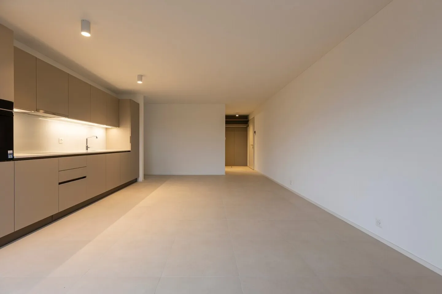 Elegant Apartment at Residenza Hedera - Photo 5 of 11