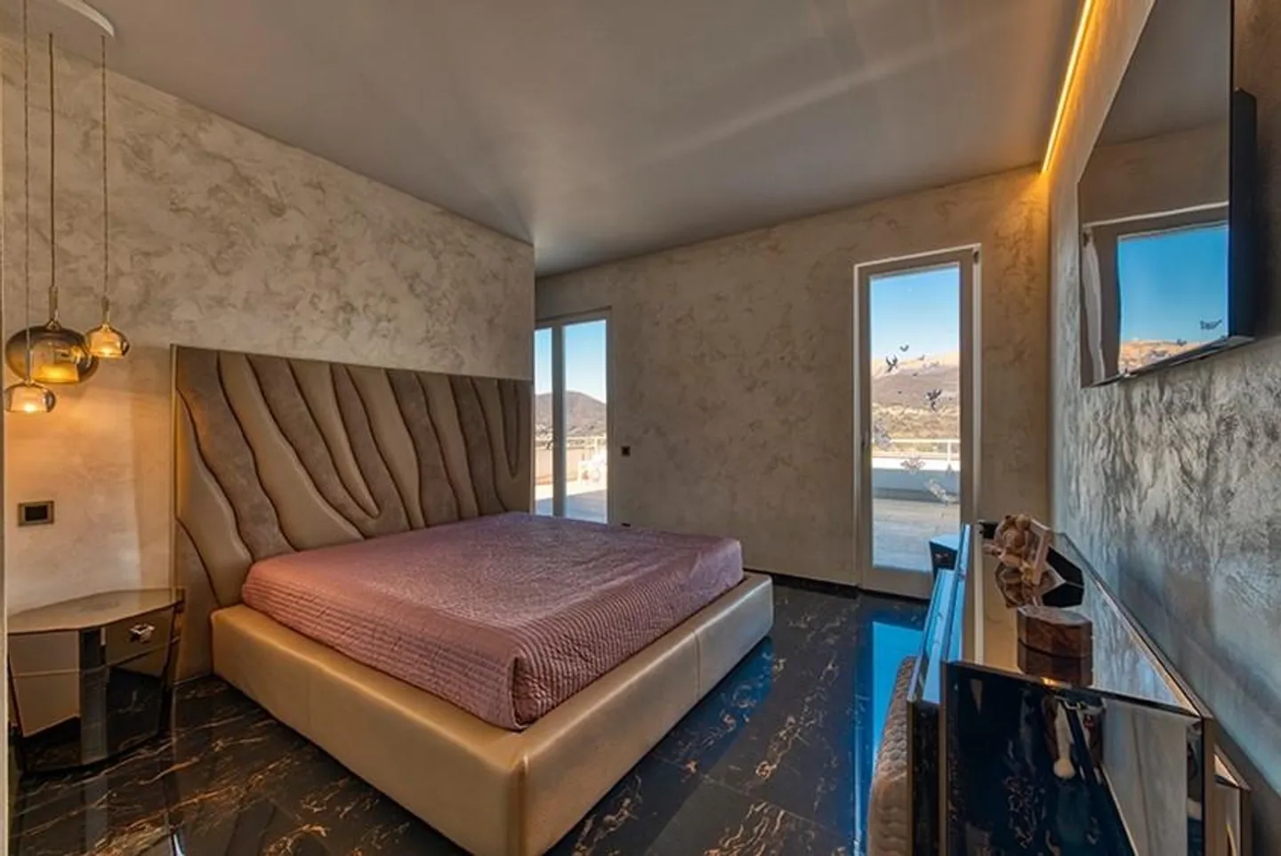 Attico di Lusso con Vista Lago - Foto 15 di 16