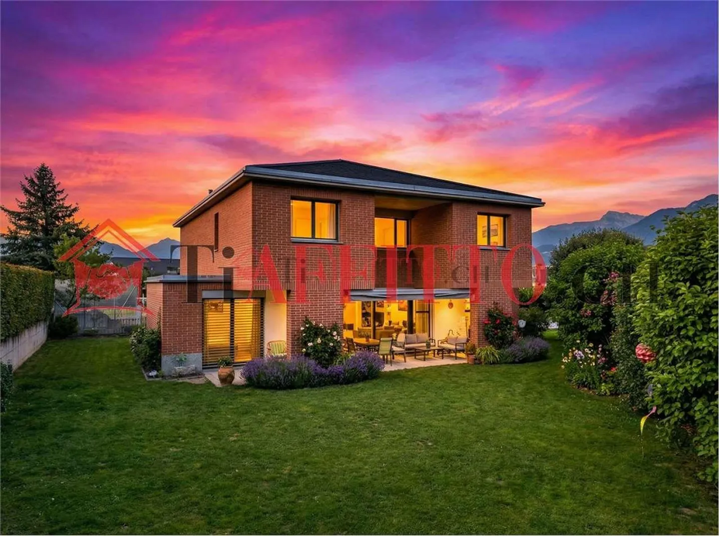 MERVEILLE À PORZA DE 5 PIÈCES - Photo 1 sur 13