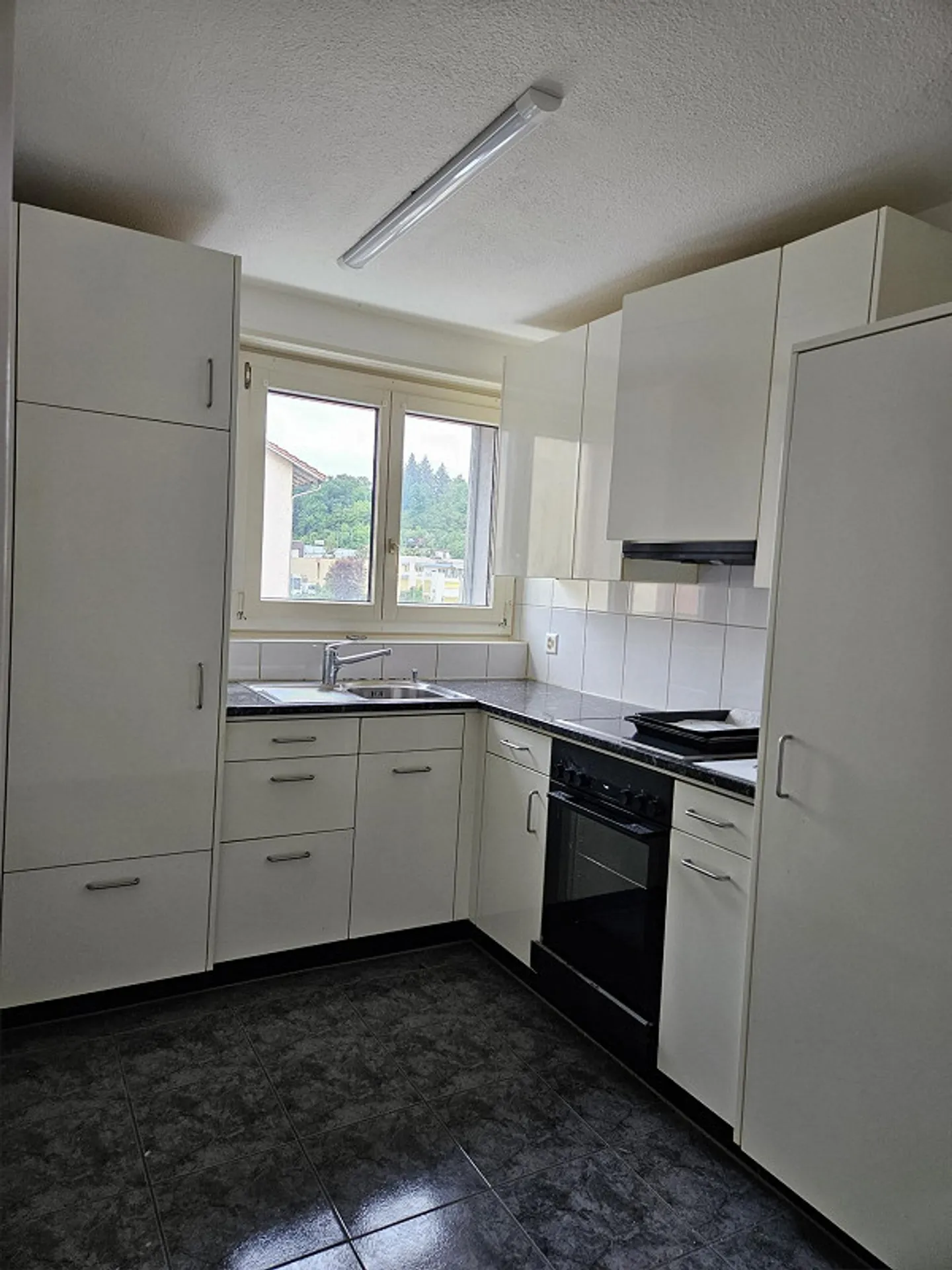 Appartamento 3.5 stanze in posizione centrale - Foto 2 di 8
