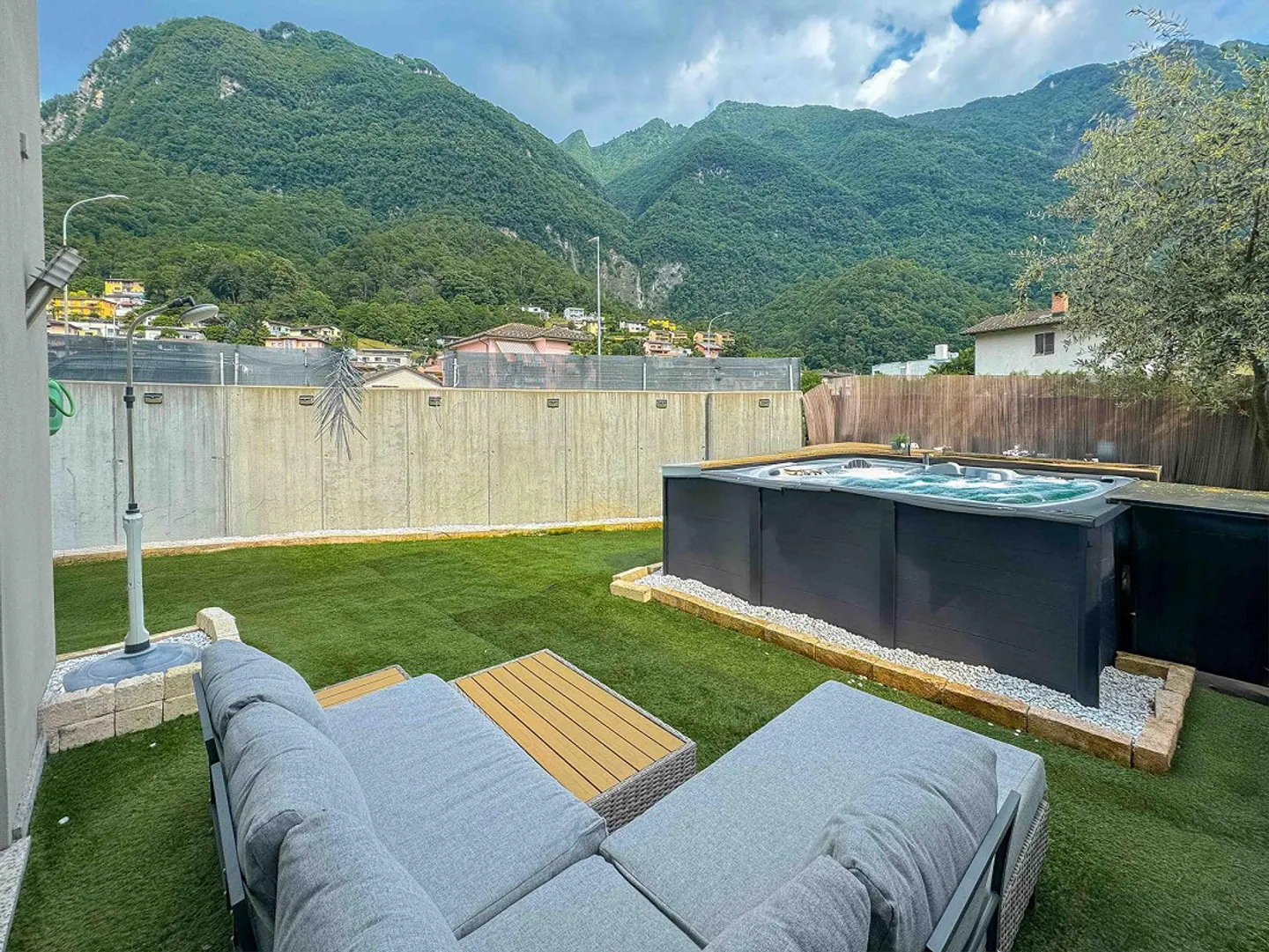 Large and bright twin house in Melano - Photo 6 of 9