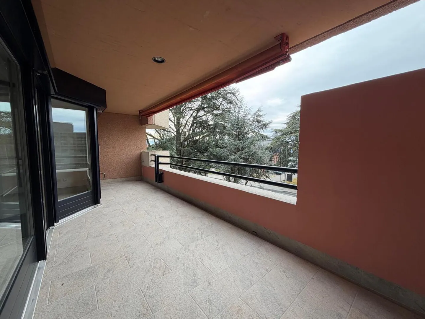 Beautiful modern 4.5-room apartment - Photo 5 of 14