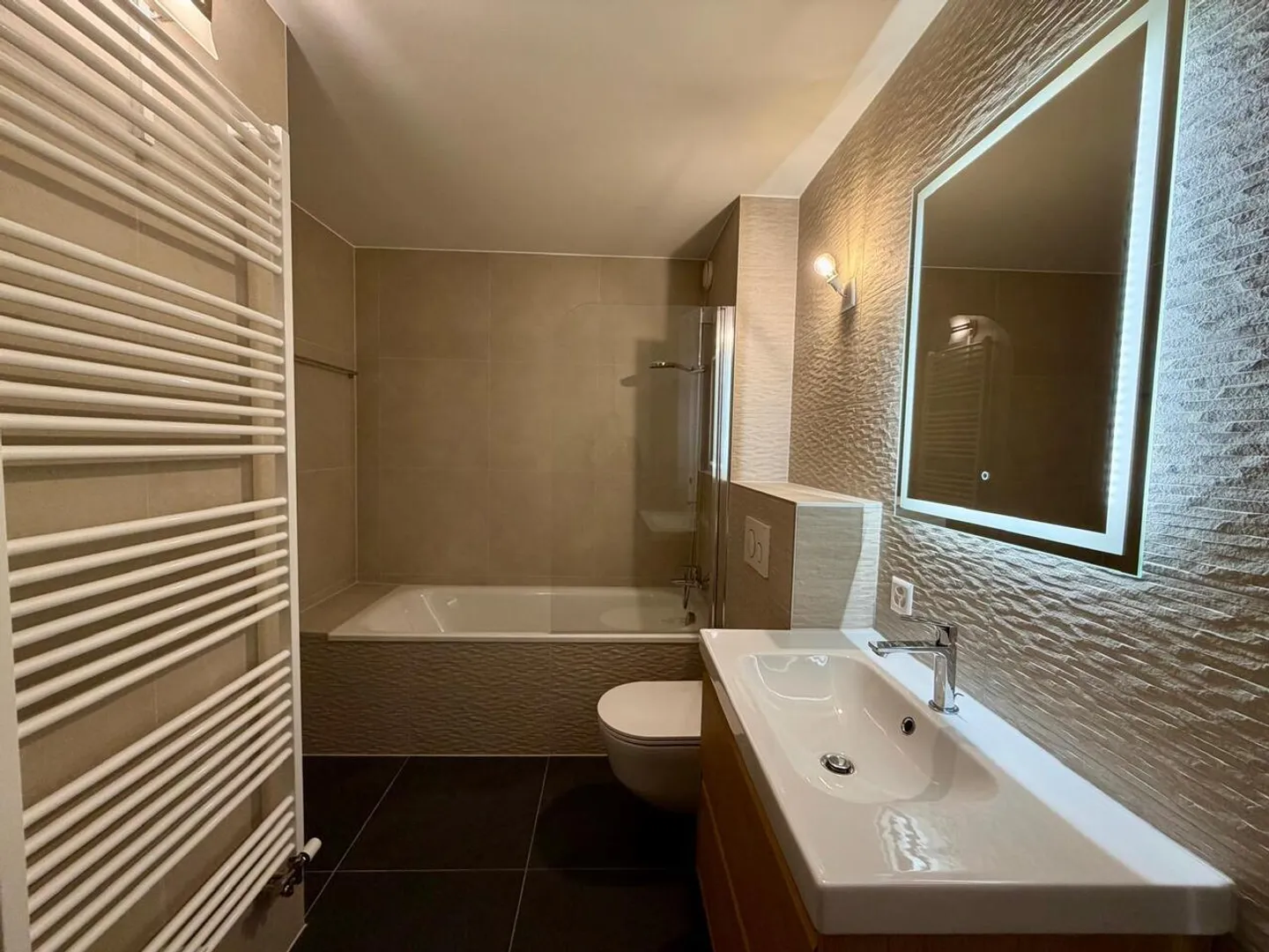 Beautiful modern 4.5-room apartment - Photo 8 of 14