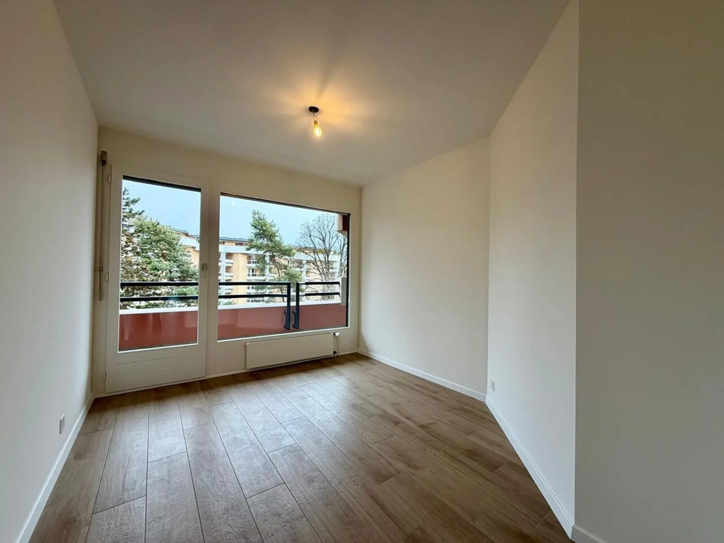 Beautiful modern 4.5-room apartment - Photo 13 of 14