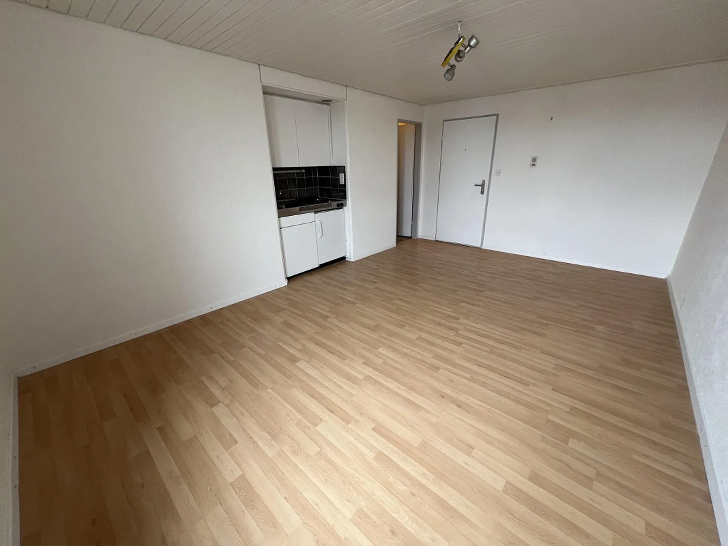 Studio direttamente alla stazione di Wil - Foto 3 di 6