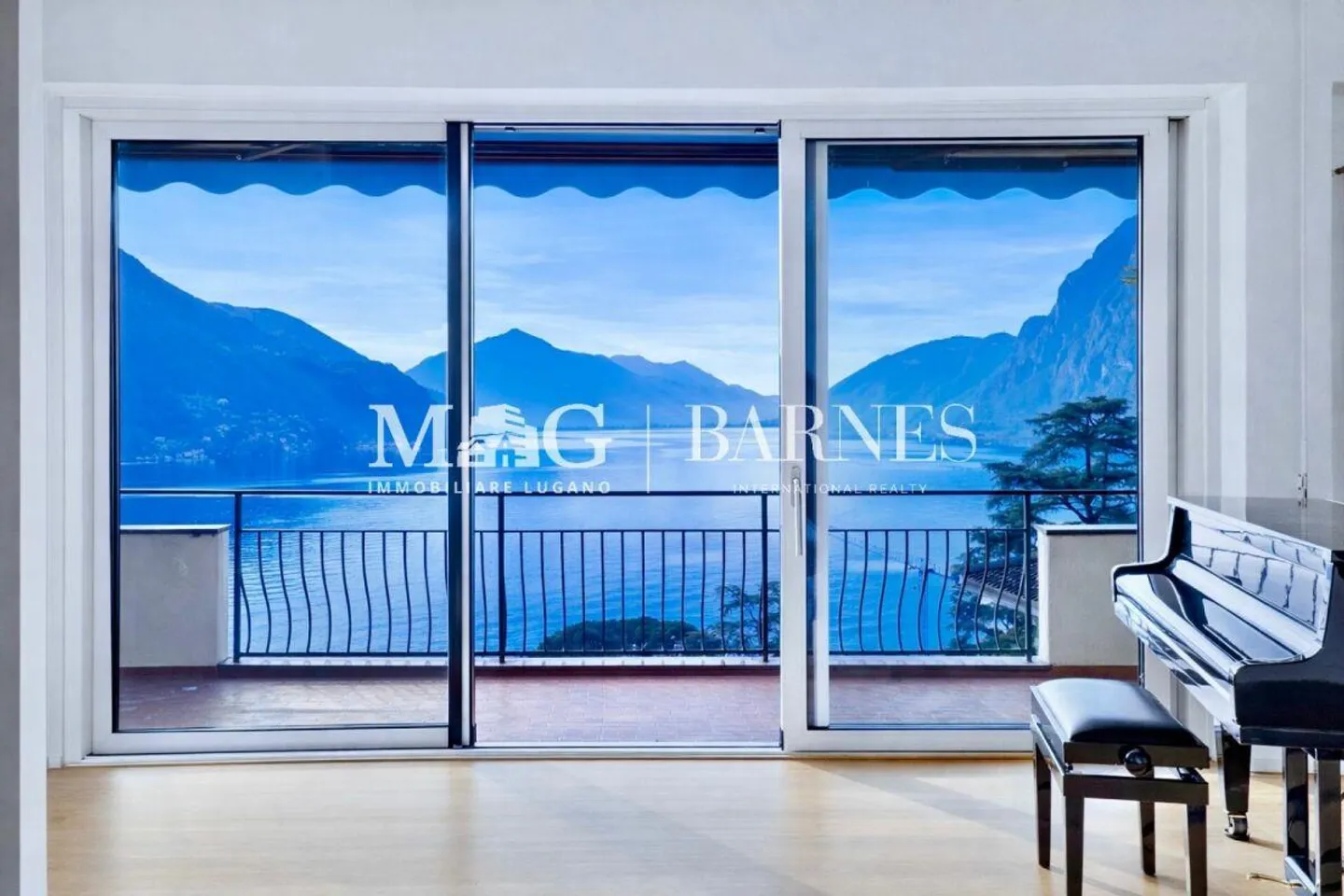 Lugano - Castagnola: Villa con vista sul lago e piscina - Foto 1 di 12