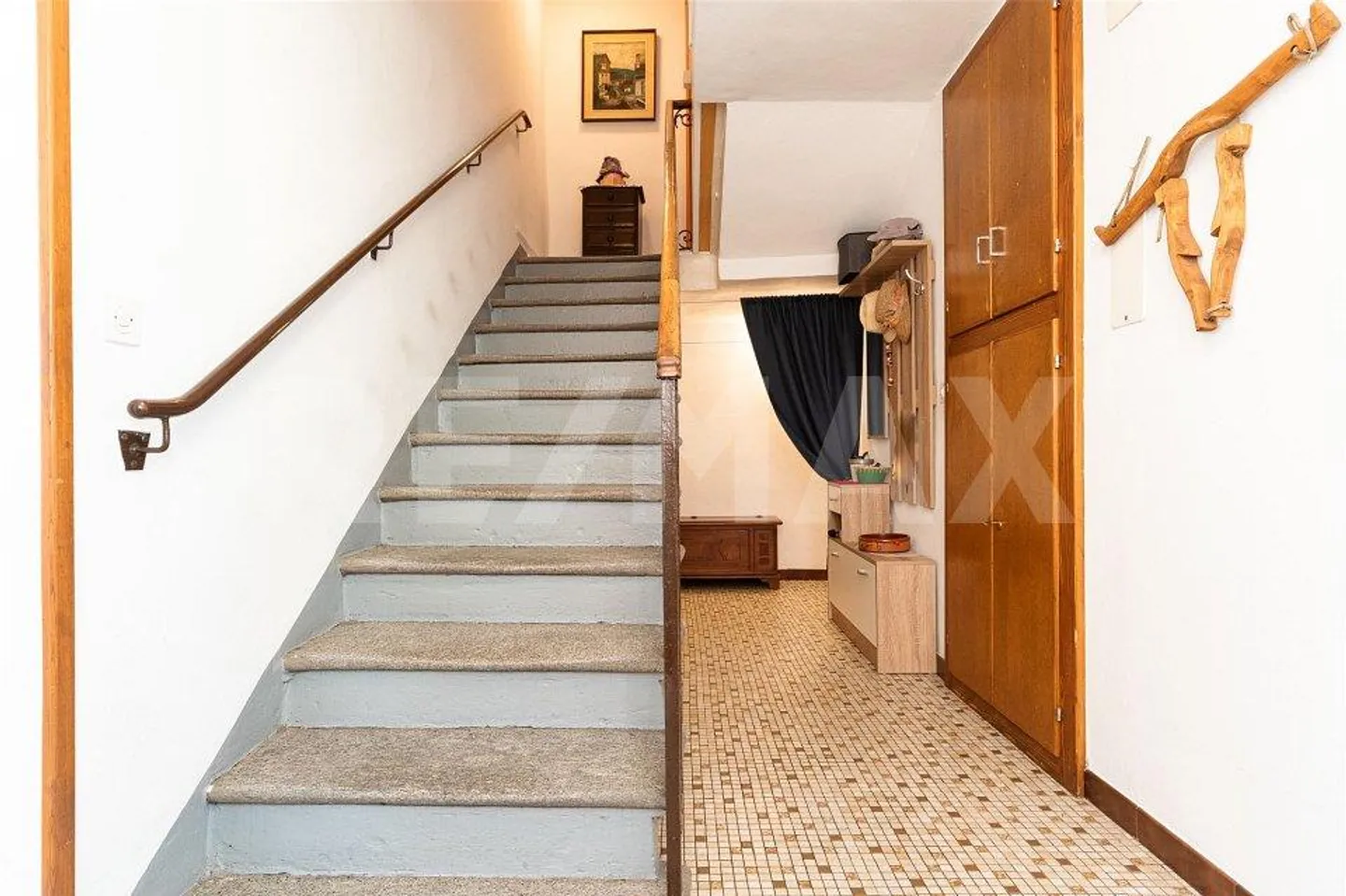 Spacious house with garden - Photo 4 of 13