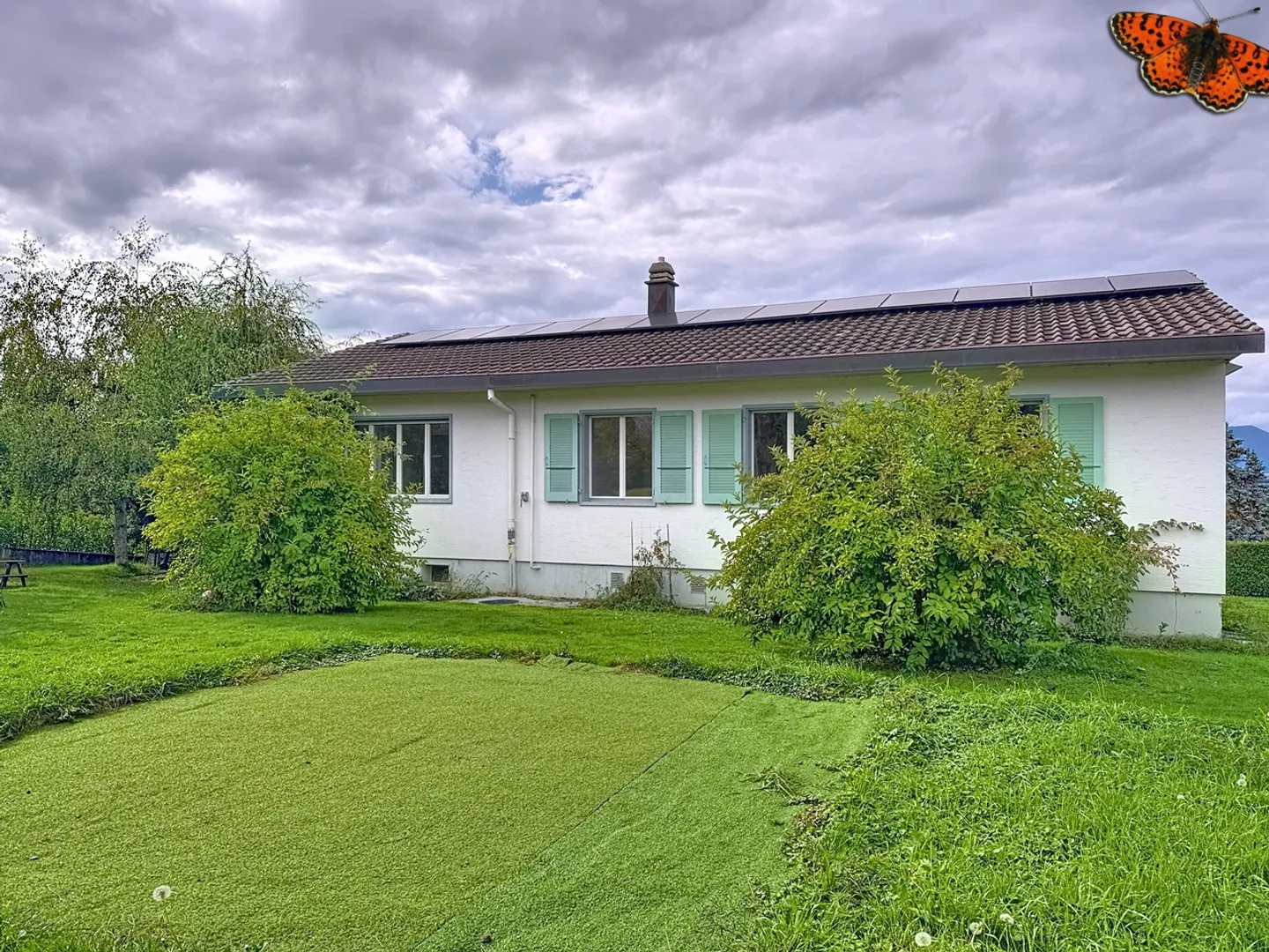 VILLA DI 5 CAMERE - In una zona tranquilla! - Foto 1 di 12
