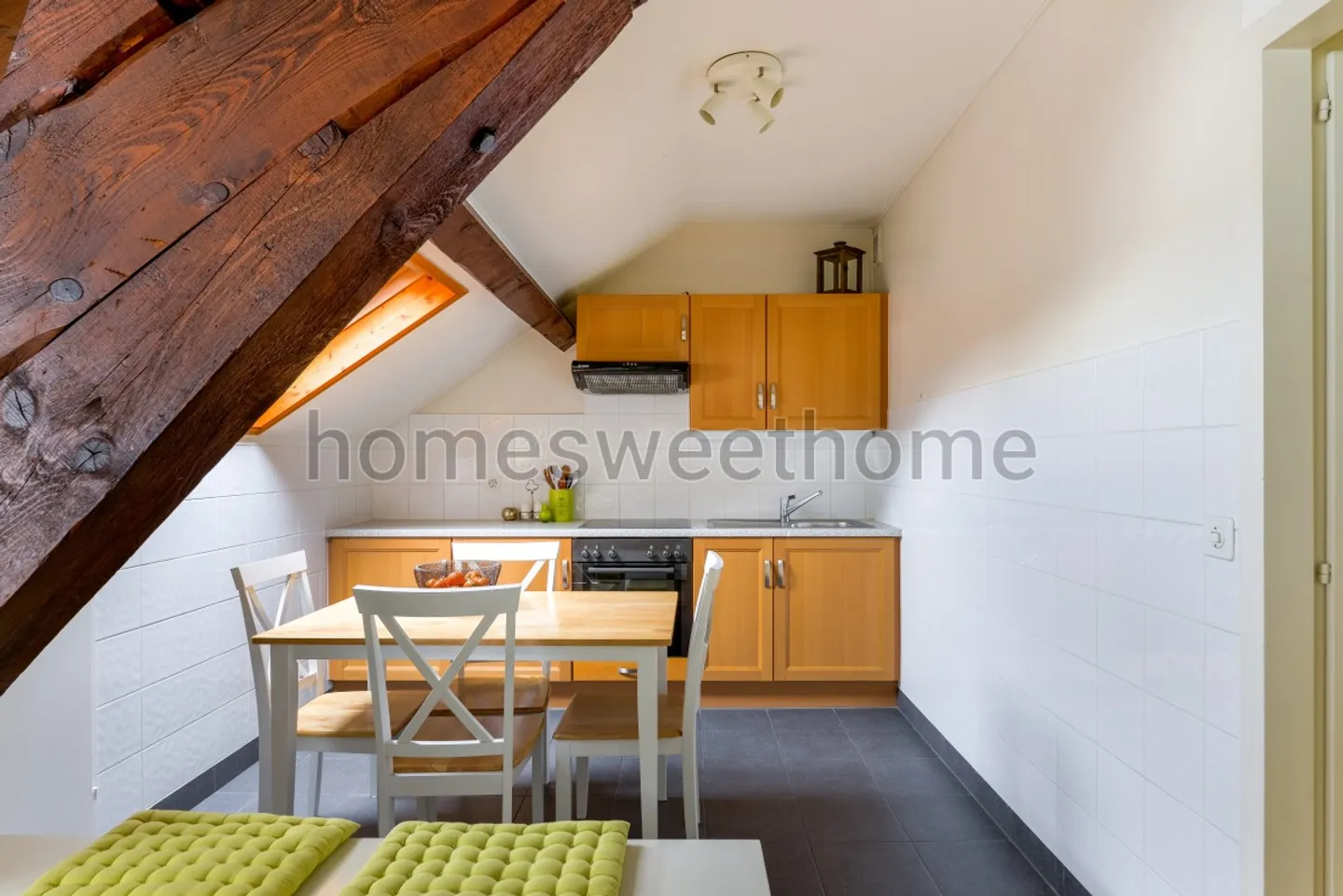 Lovely Charmilles Studio - Photo 4 of 7