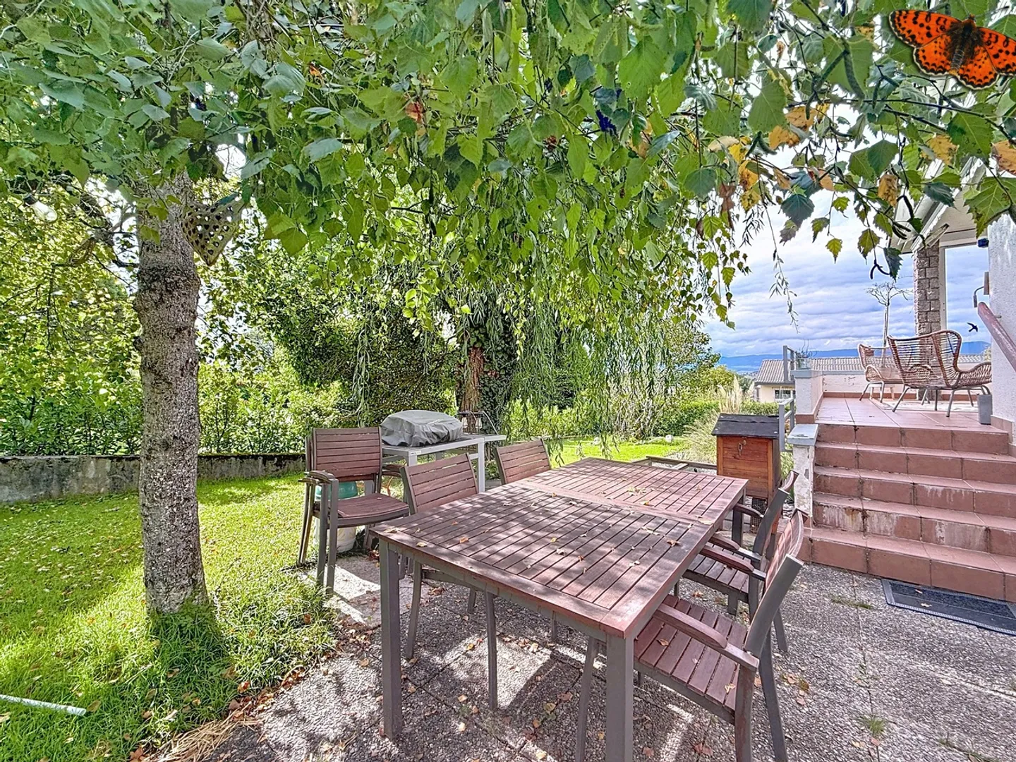 VILLA DI 5 CAMERE - In una zona tranquilla! - Foto 7 di 12