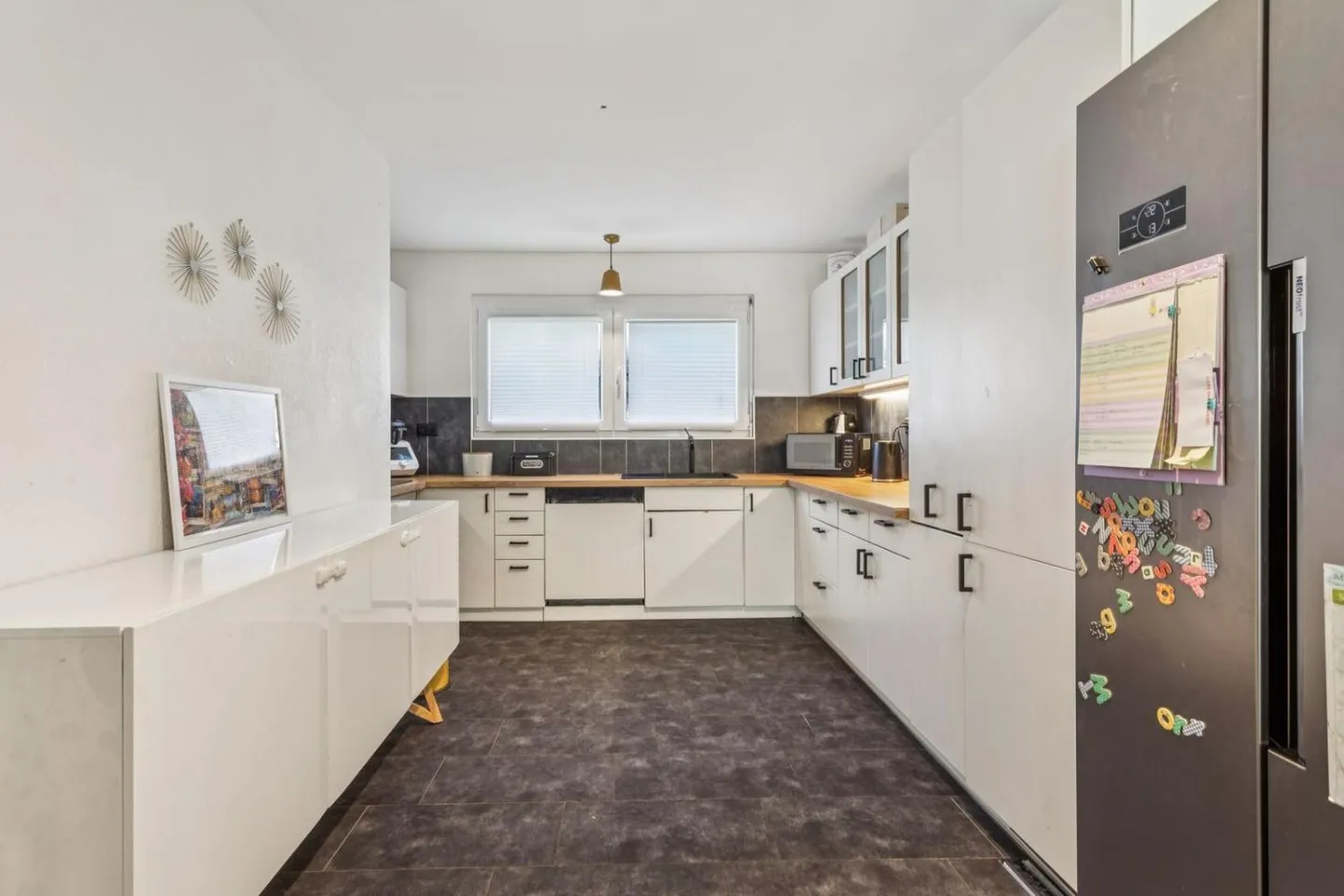 Spaziosa casa familiare di 6,5 stanze a Estavayer - Foto 3 di 10