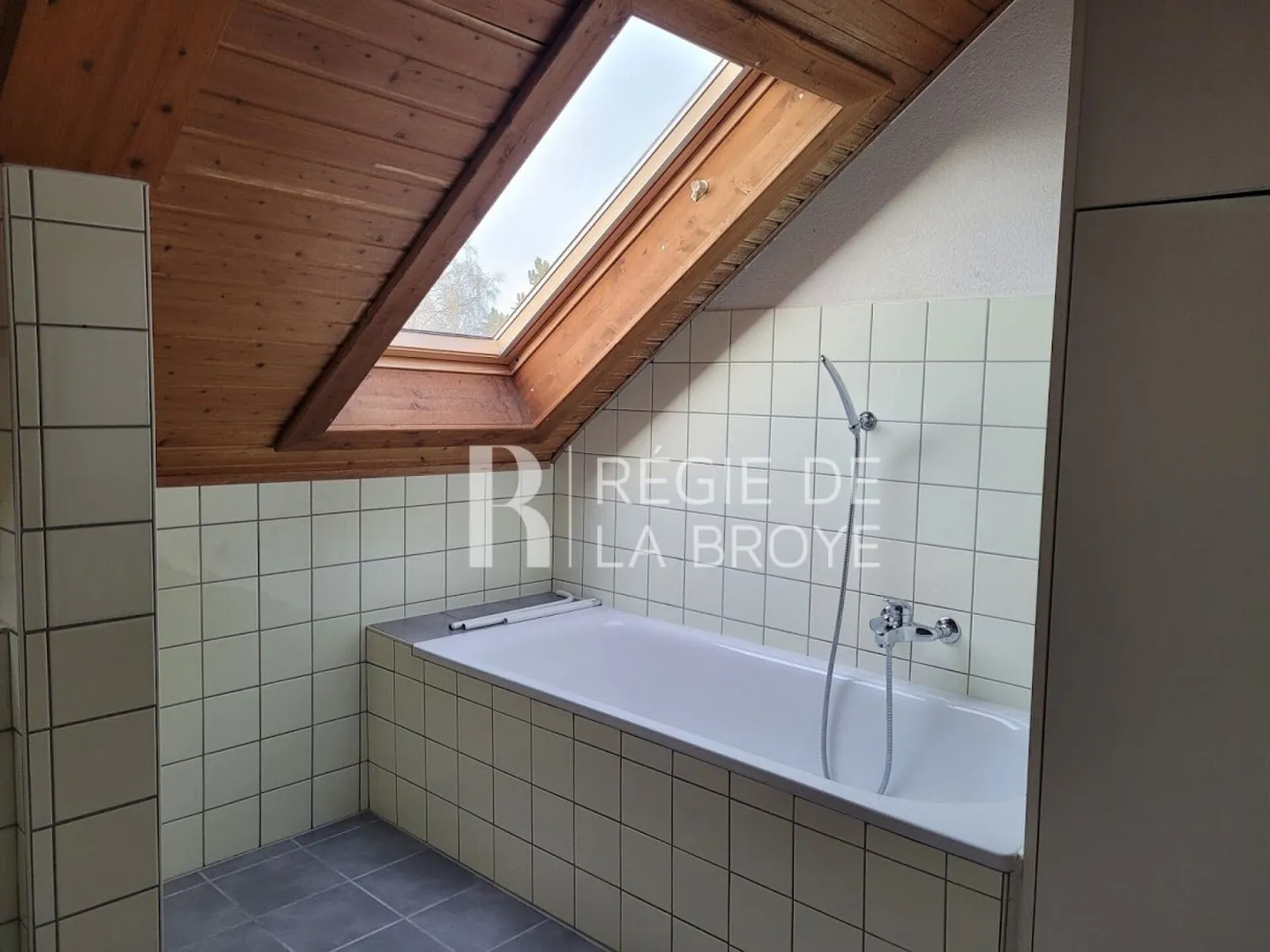 3-room apartment in Domdidier - Photo 12 of 13