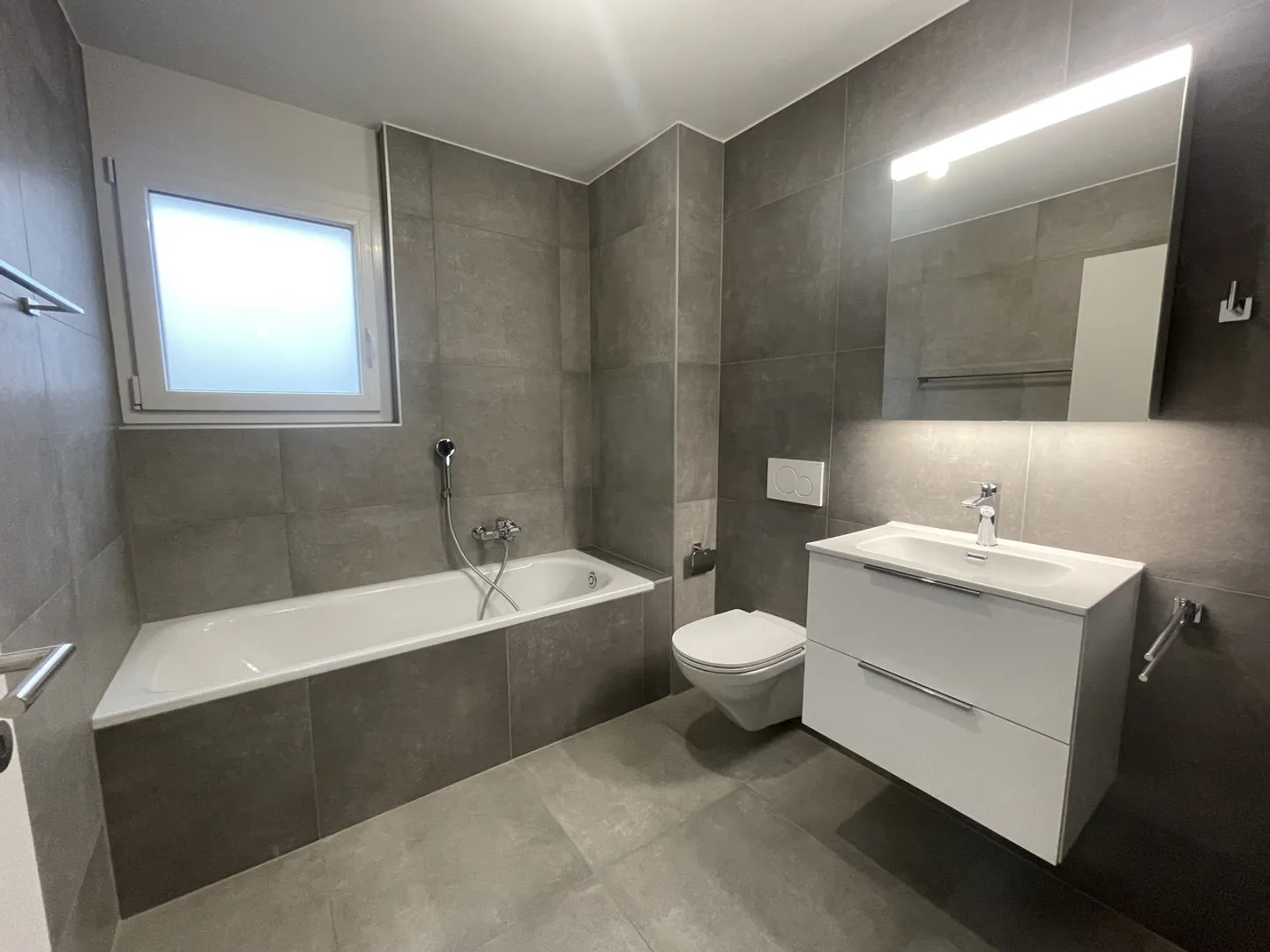 Appartamento 3.5 camere affascinante - Foto 3 di 10