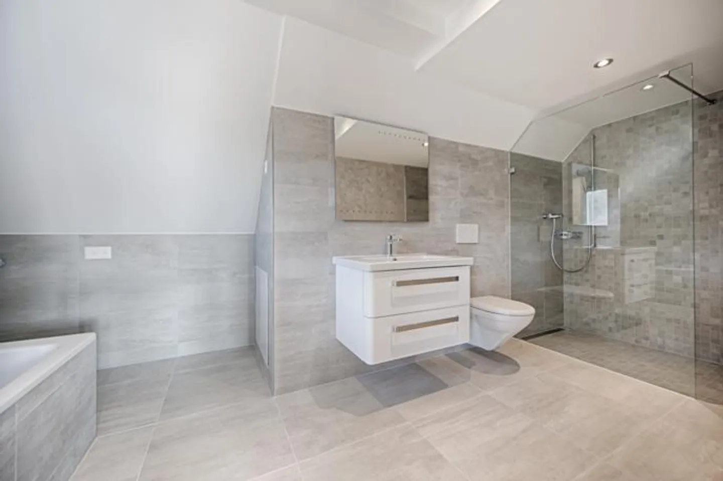 Appartamento maisonette in standard di proprietà - Foto 7 di 14