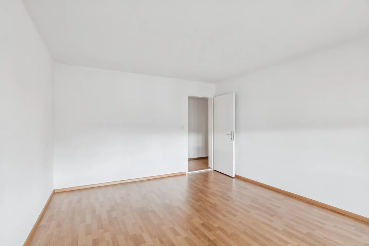 Modern Apartment in Nature - Photo 8 of 8