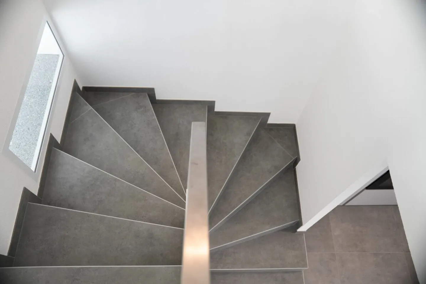 Wunderschöne zeitgenössische und Reihenhausvilla! - Foto 7 von 9