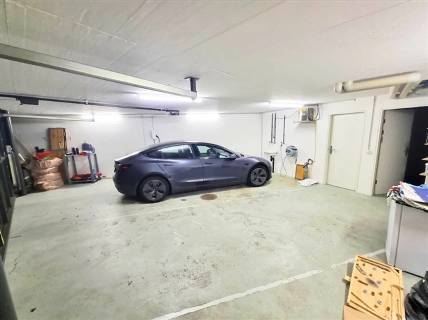 «Top moderne Architekten-Villa mit Pool!» - Foto 18 von 20