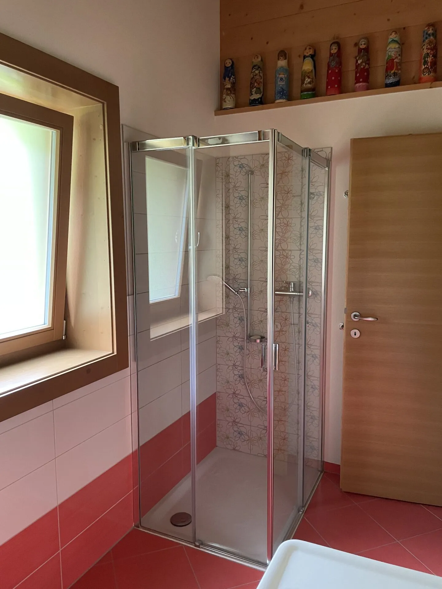 Wunderschönes Chalet mit unverbauter Aussicht auf die Berge - Foto 19 von 21