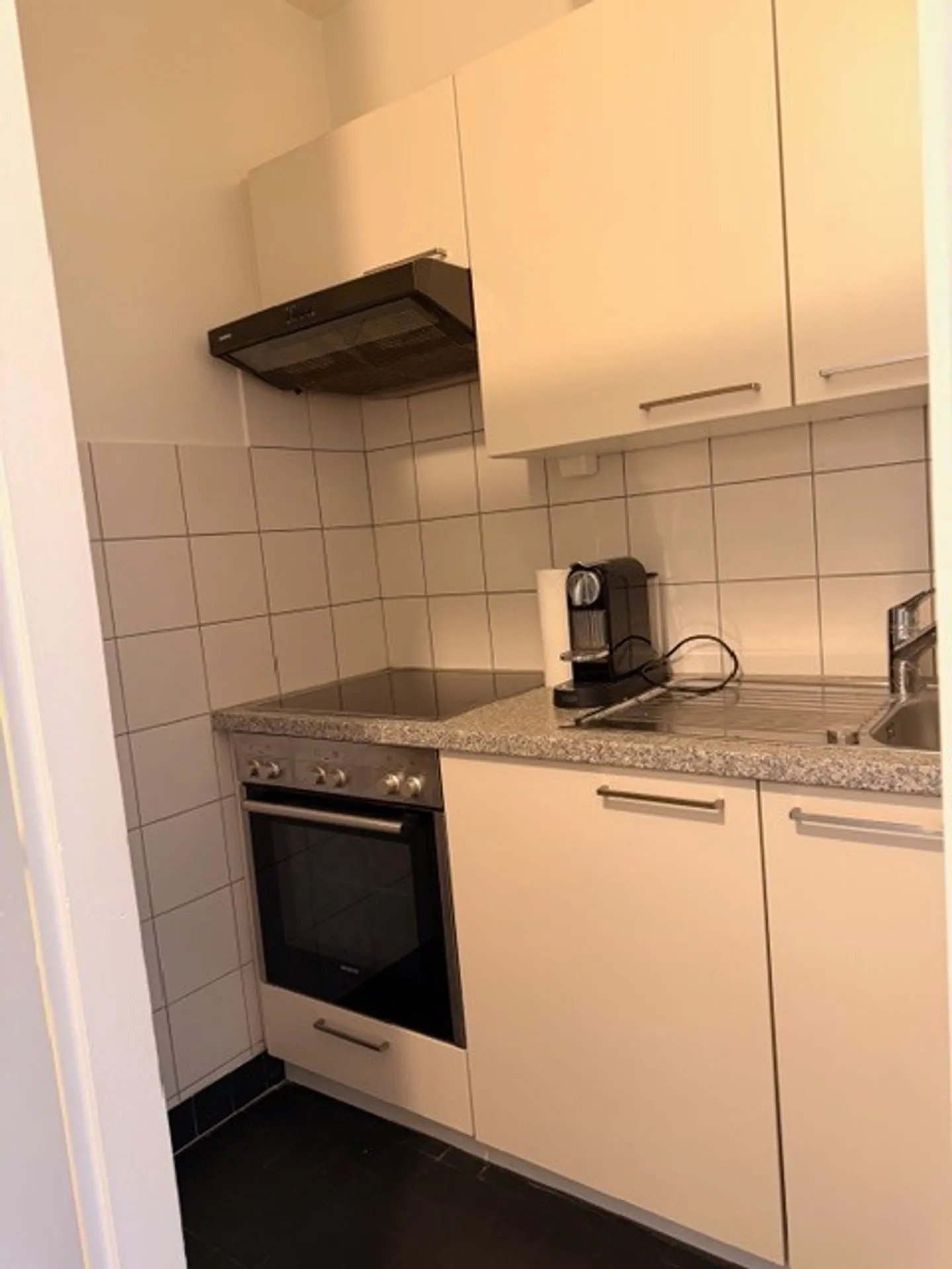 Möbliertes Studio in Eaux-Vives - Foto 4 von 8