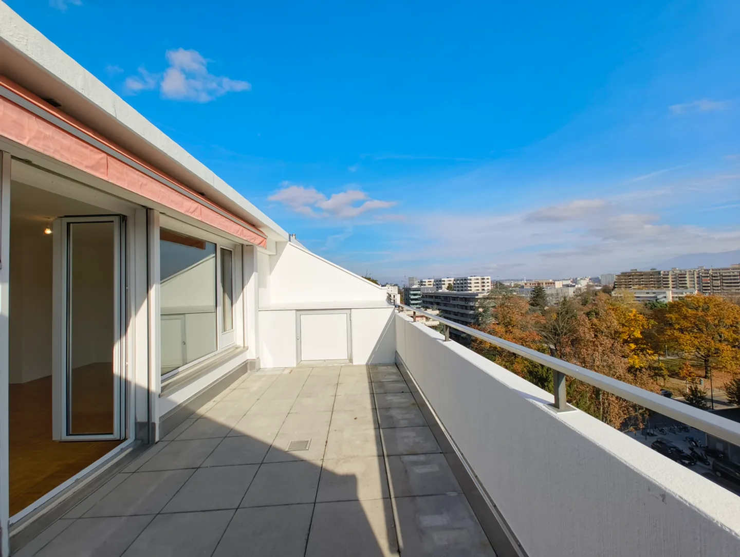 Charmante Wohnung im Dachgeschoss mit 2 Terrassen - Foto 12 von 12