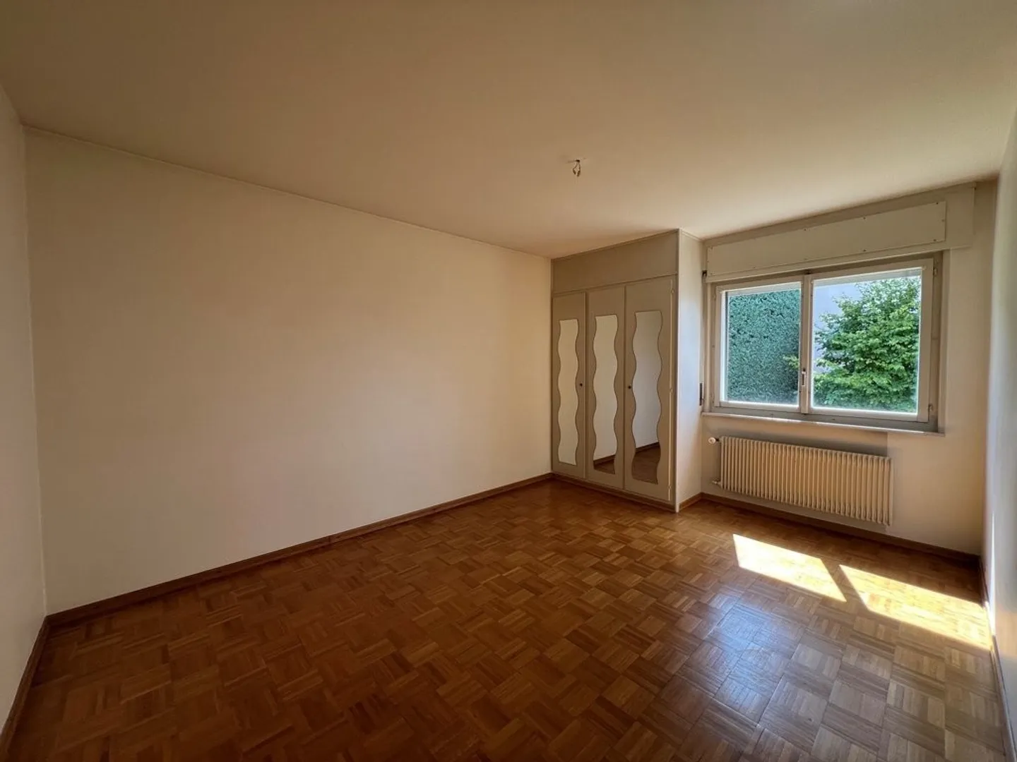 Appartement Charmant avec Vue sur le Lac - Photo 9 sur 12