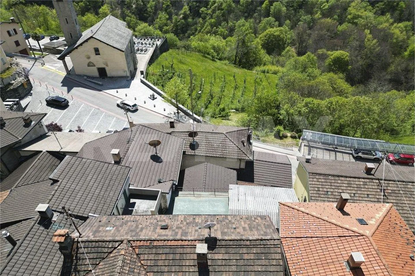 Casa nel nucleo con grande terrazza - Foto 3 di 13