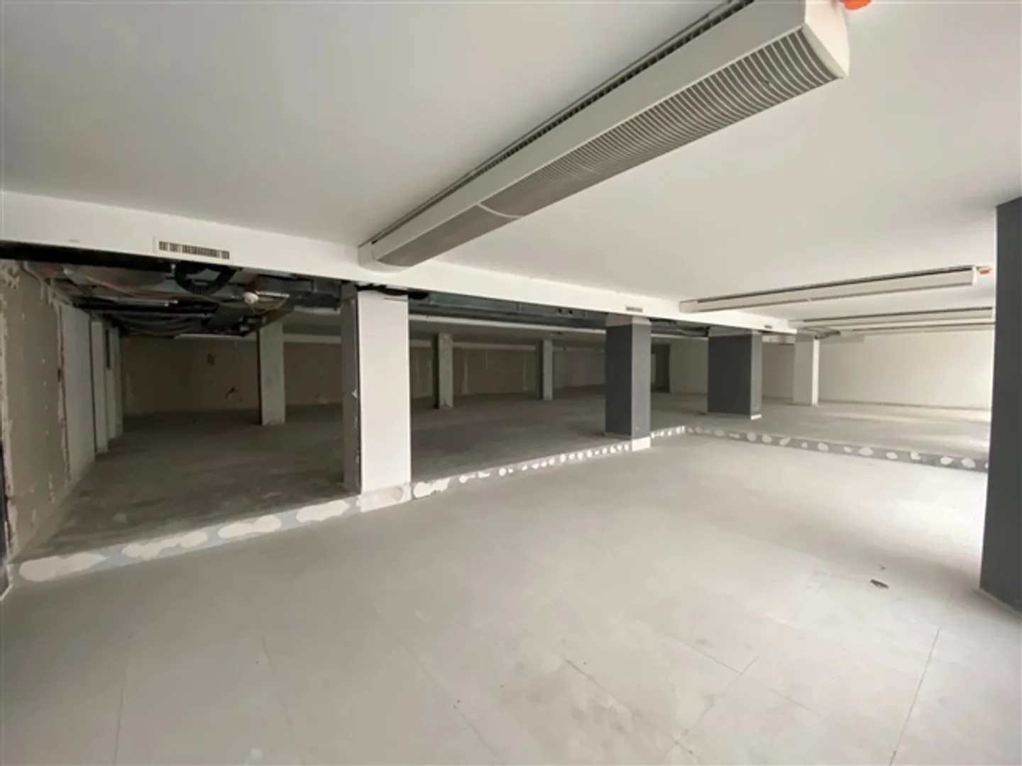 "Salle de jeux au Quai Gustave-Ador" - Photo 3 sur 6