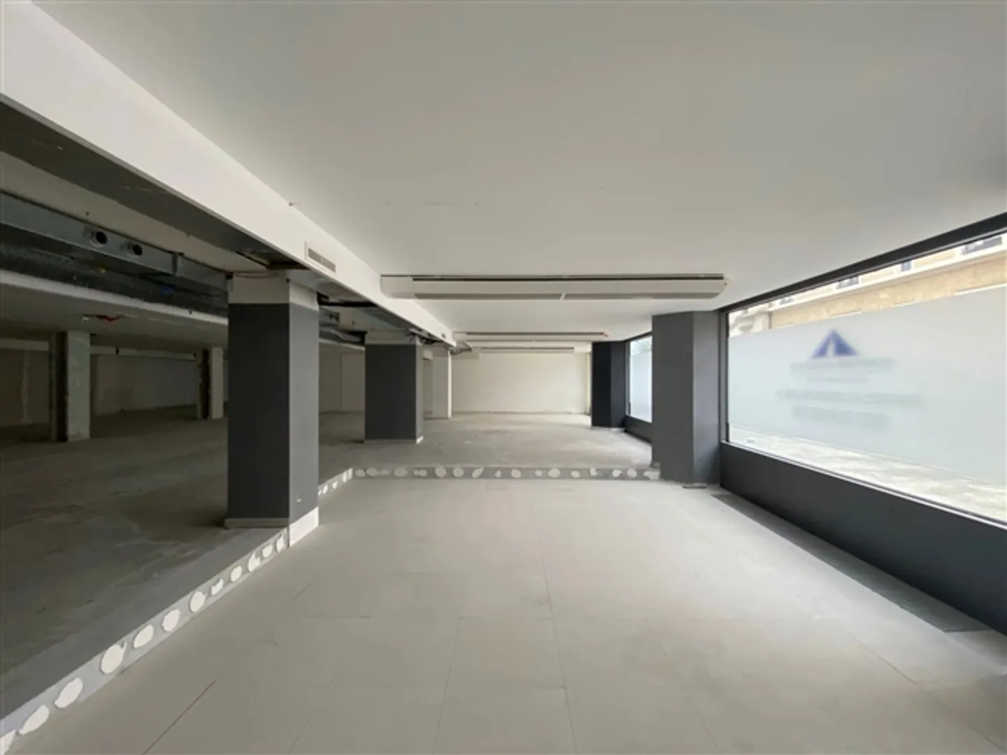 "Salle de jeux au Quai Gustave-Ador" - Photo 4 sur 6